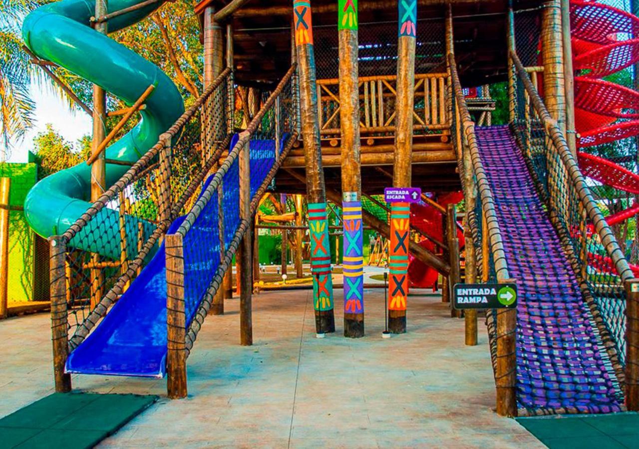 Resort Thermas Park & By Hot